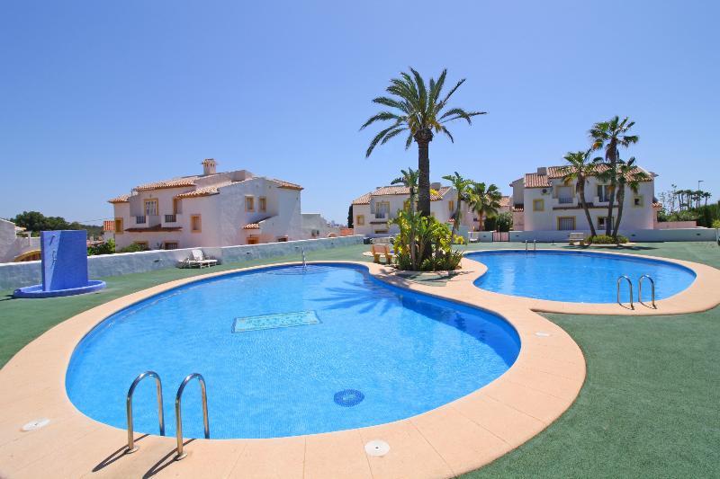 קלפה Bungalows Puerta Del Sol Unitursa מראה חיצוני תמונה