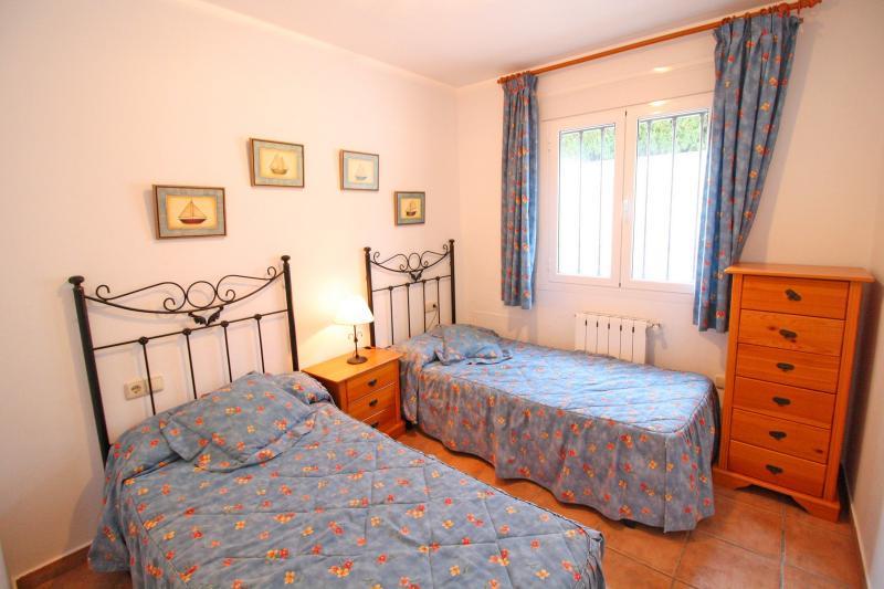 קלפה Bungalows Puerta Del Sol Unitursa מראה חיצוני תמונה